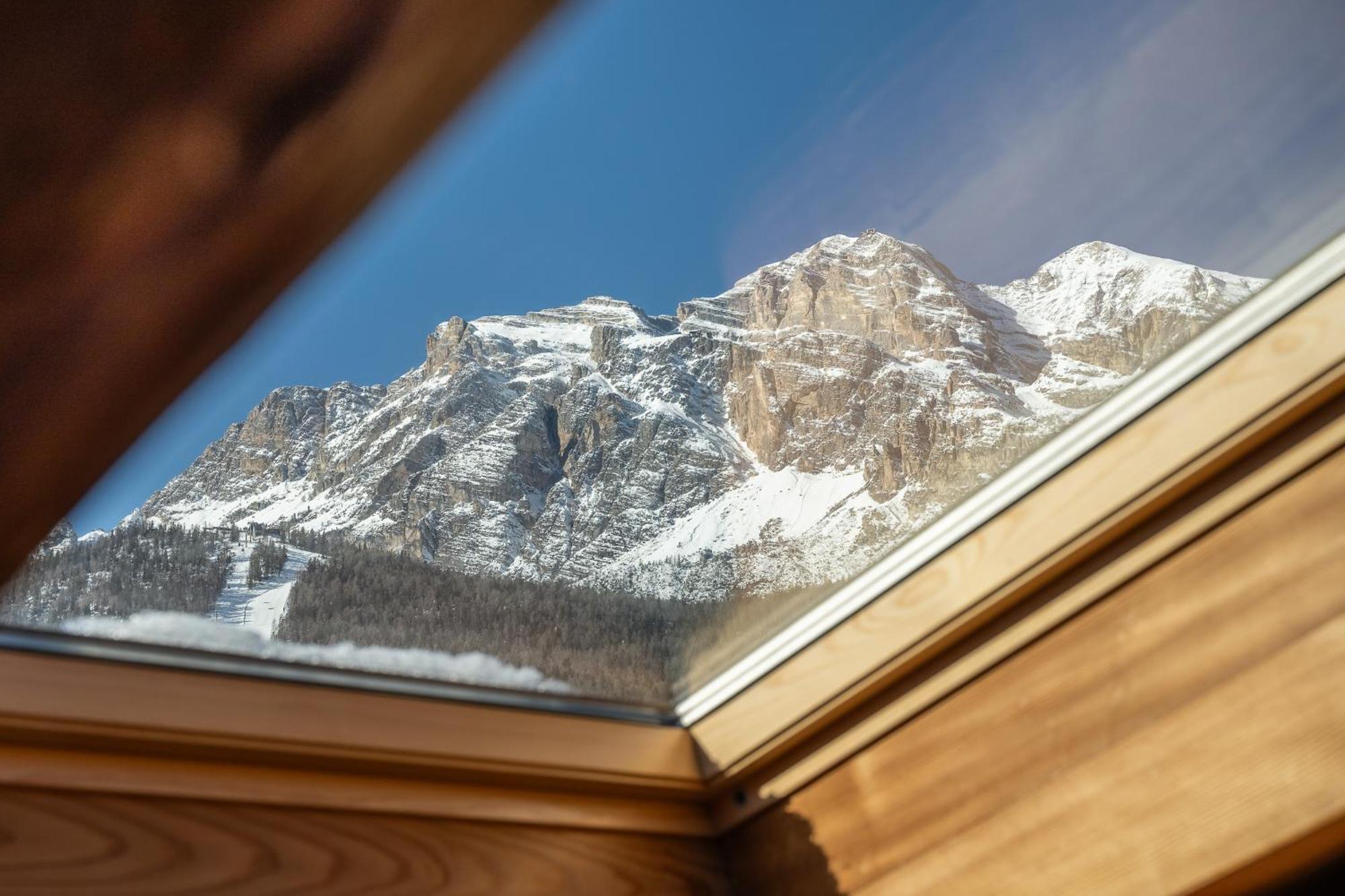 Cortina Lodge كورتينا دامبيتزو المظهر الخارجي الصورة