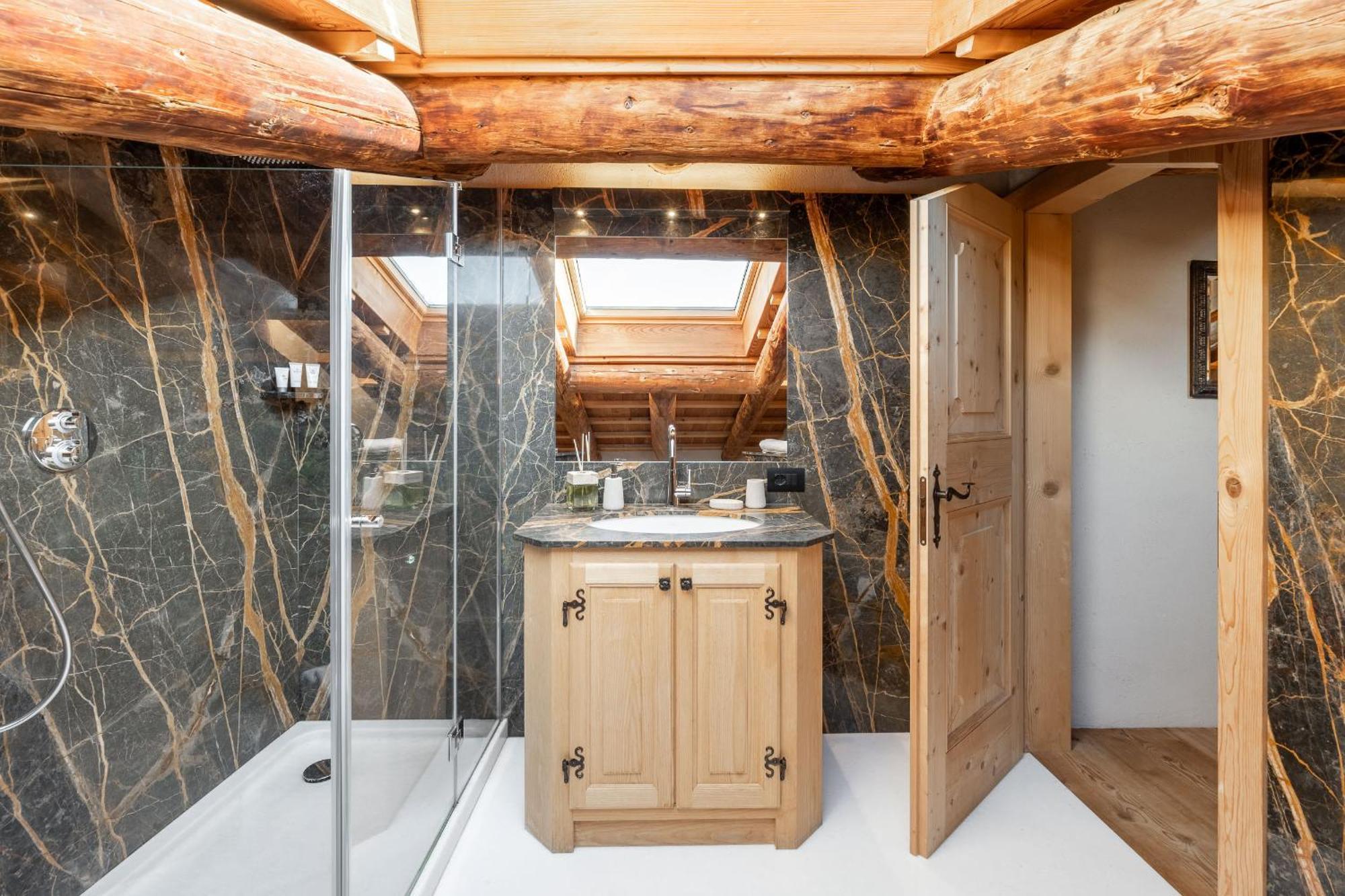 Cortina Lodge كورتينا دامبيتزو المظهر الخارجي الصورة