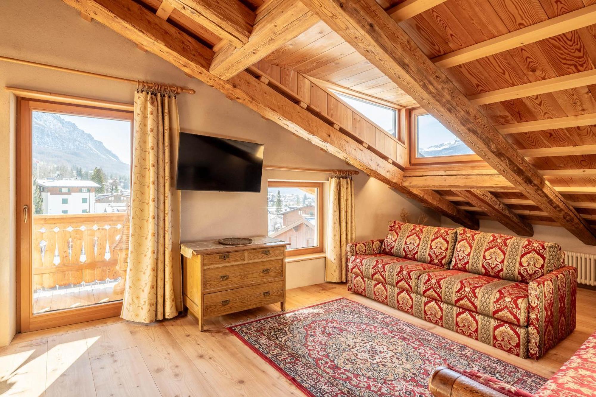 Cortina Lodge كورتينا دامبيتزو المظهر الخارجي الصورة