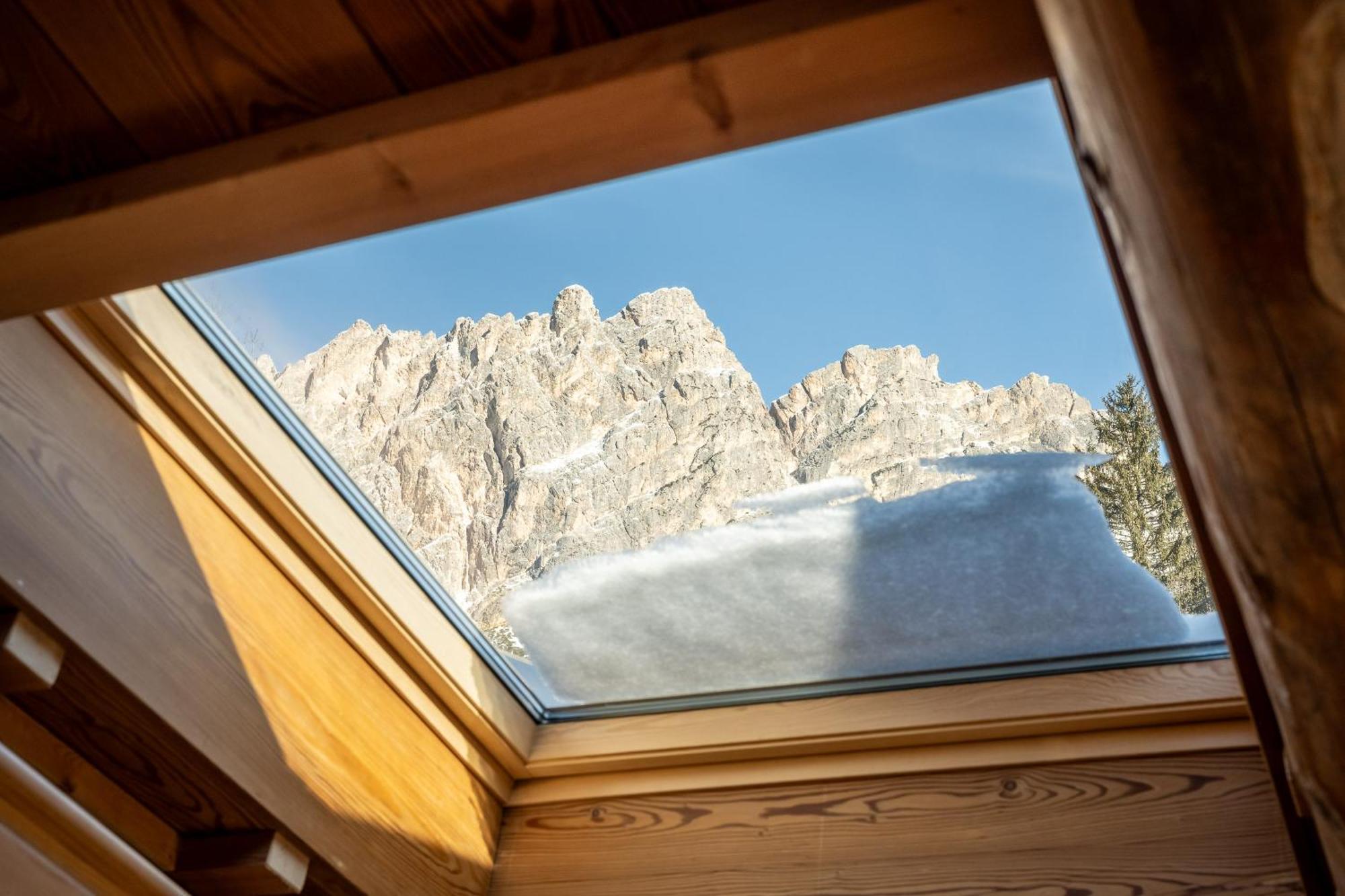 Cortina Lodge كورتينا دامبيتزو المظهر الخارجي الصورة