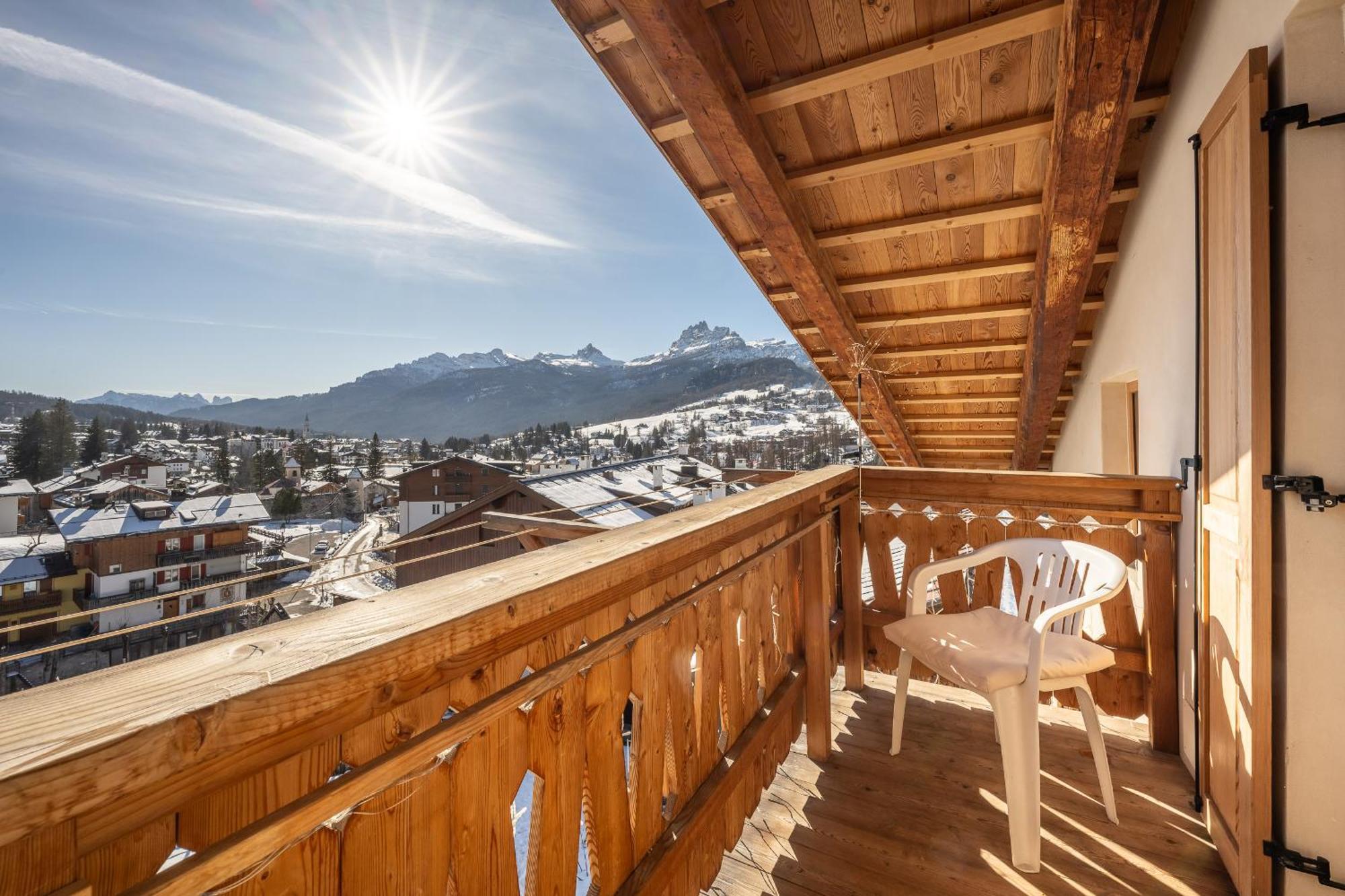 Cortina Lodge كورتينا دامبيتزو المظهر الخارجي الصورة
